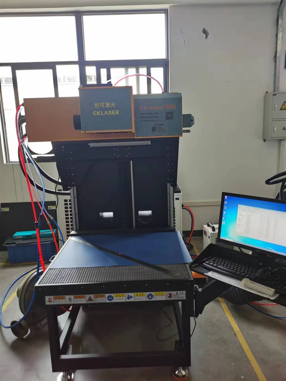 Mesin penanda laser cklaser untuk pemindahan haba dengan ukiran dan pemotongan